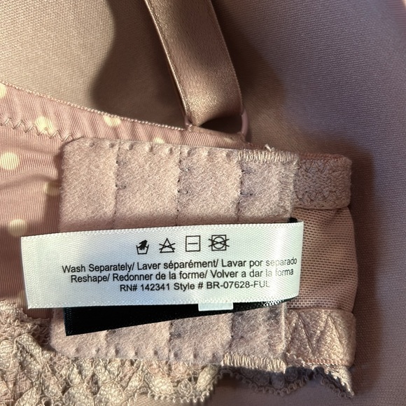 3/$25 Adore Me Bra. Size 38DD. Lightly Padded. Underwire Sexy Polka Dot Tan - Picture 7 of 7